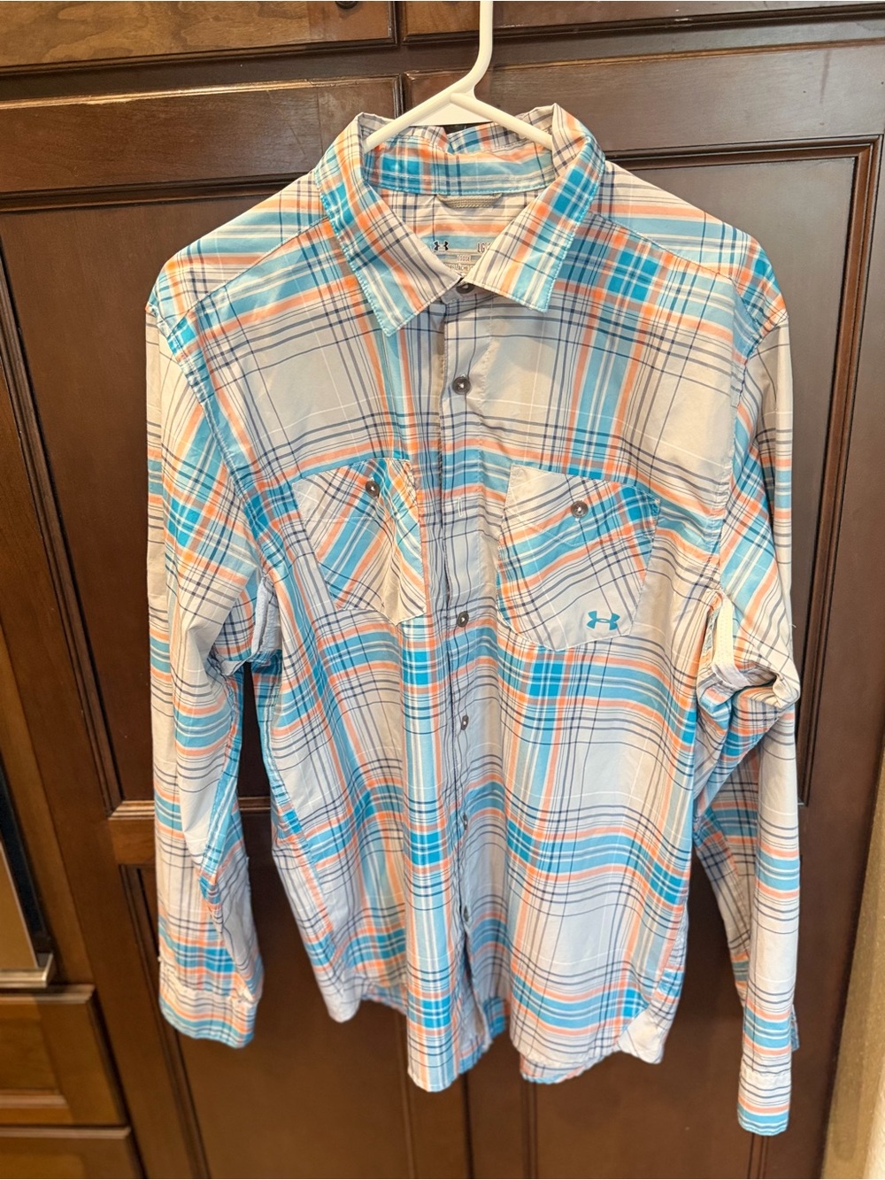 Under Armour plaid button-down long-sleeve performance vented fishing  shirt XL